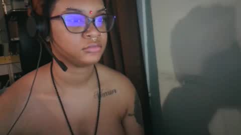 nickythehawtie online show from March 6, 1:23 am