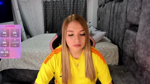 YuliEM online show from July 3, 8:48 pm