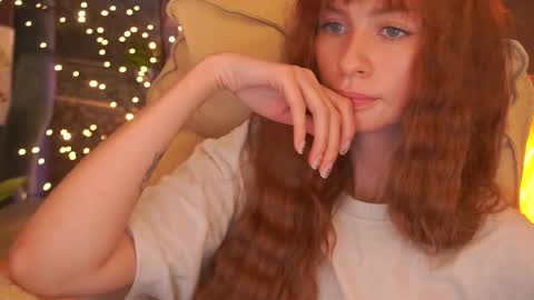 Nicol Moonn online show from March 10, 2:21 pm