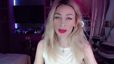 Nicole online show from November 15, 11:06 pm