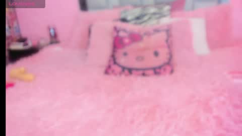 nicole_rosales online show from April 30, 8:14 pm