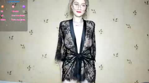 NicoleDavis online show from June 12, 7:44 pm