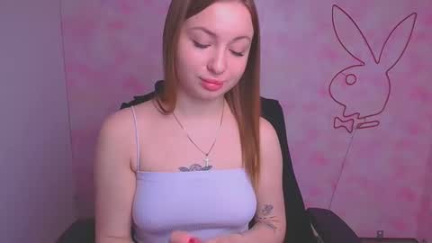 Snapshot of nicoledior_ chatting on September 21, 6:34 am Nicole online show from September 21, 6:34 am