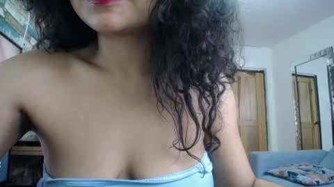 Nicole online show from June 17, 6:31 pm