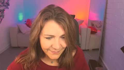 nicolehits online show from October 10, 9:36 am