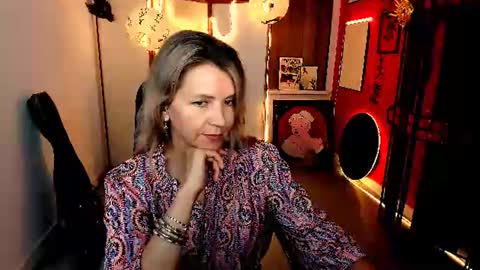 nicolehits online show from July 26, 1:08 pm