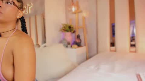 Andrea give it a thumbs up please its important  online show from October 21, 1:15 pm