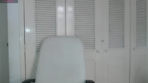 nicoll  online show from March 26, 3:03 pm