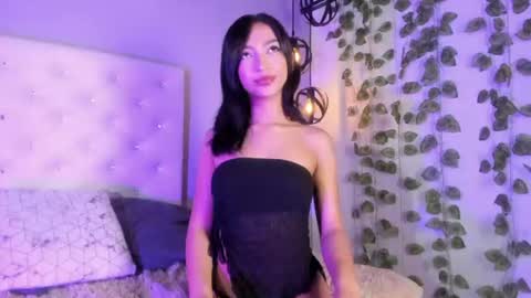 Nicolle online show from July 6, 2:11 pm
