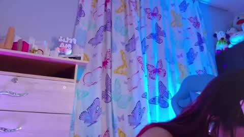 Nicolle Miley online show from July 24, 4:54 am