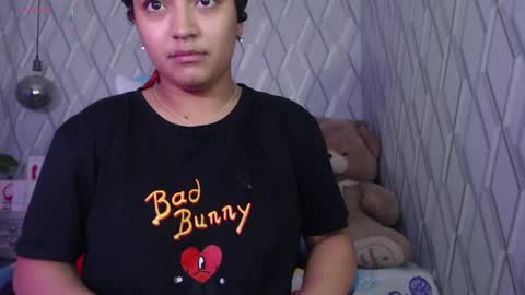 Nicolle Miley online show from March 5, 2:14 am