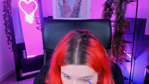 Snapshot of nielletablossom chatting on February 7, 5:40 pm Nellie online show from February 7, 5:40 pm