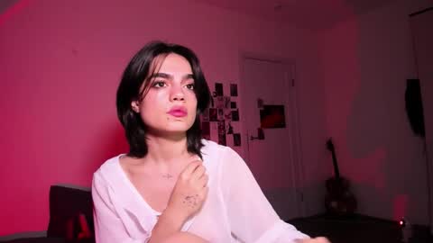 Daisy online show from December 20, 6:12 pm