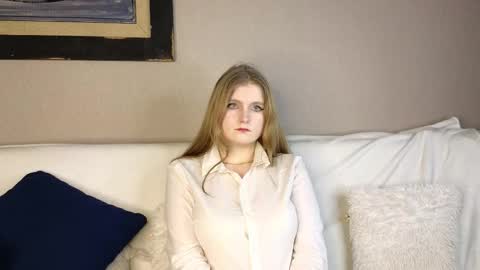 Azalea online show from November 27, 7:44 am