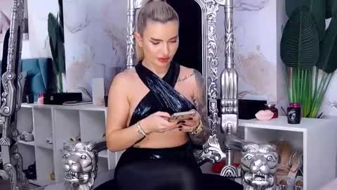 Iris online show from January 16, 10:00 am