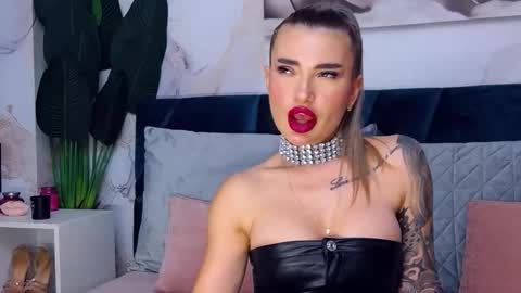 Iris online show from December 5, 9:32 am