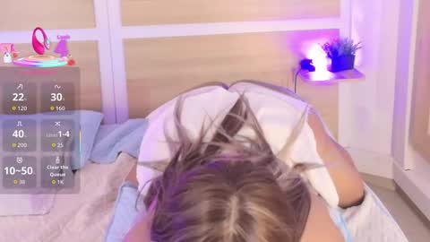 Call me Nicky online show from October 15, 8:44 pm