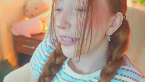 of Nylasweet online show from November 12, 5:22 pm