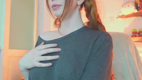 of Nylasweet online show from November 5, 7:52 pm