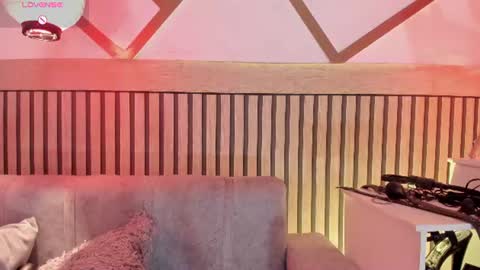 NINAINK online show from August 1, 12:40 pm