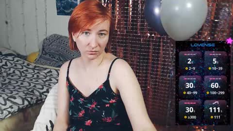 Snapshot of nika_fuchs chatting on February 21, 8:49 pm Nika online show from February 21, 8:49 pm