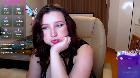 nikaking22 online show from December 7, 8:27 pm