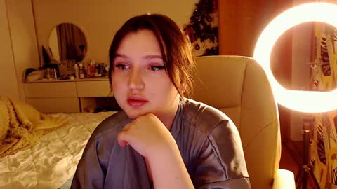 nikaking22 online show from January 9, 7:50 pm