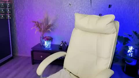 NikaStill  online show from June 15, 2:34 am