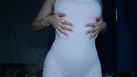 nikimousi online show from July 20, 3:42 am