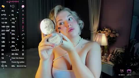 Nikki online show from December 18, 12:26 am