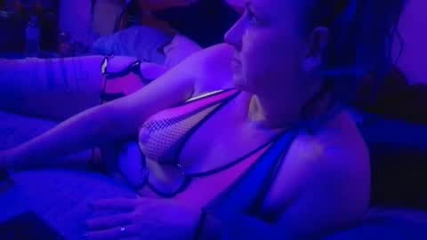 Nikkie online show from September 19, 1:26 am