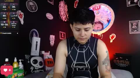 Snapshot of nikky_tomboy444 chatting on October 17, 1:03 pm Nikky online show from October 17, 1:03 pm