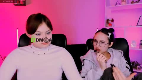 Little Niko  Help me reach my goals online show from December 15, 8:47 pm