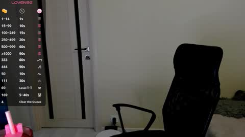      online show from December 4, 4:15 am