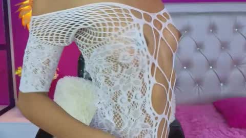 nikolwalter online show from November 11, 4:52 am