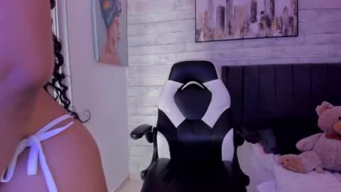 Snapshot of niky_lulo chatting on January 12, 4:21 am Niky online show from January 12, 4:21 am