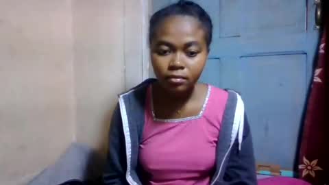 nilah online show from July 7, 8:29 am