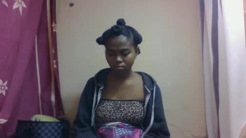 nilah online show from September 29, 9:47 am