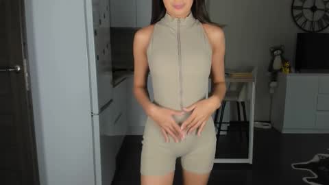 Bella online show from November 26, 9:43 am