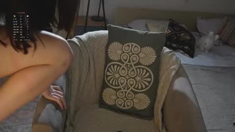 Jennet online show from December 4, 5:35 pm