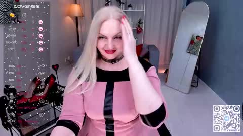 Nina online show from December 3, 3:58 pm