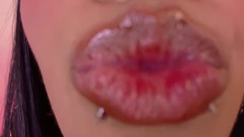 Nina Fox  online show from August 4, 7:42 pm