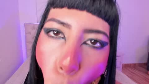 Nina Fox  online show from May 2, 3:37 pm