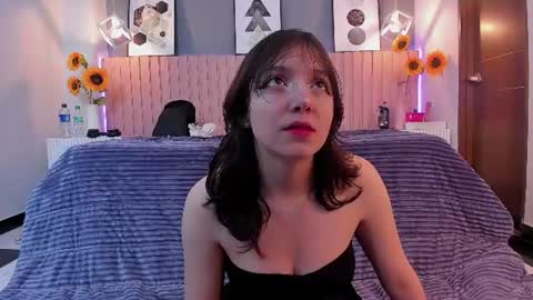 nina_ford_ online show from July 30, 3:07 am