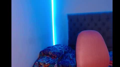 nina_foxx02 online show from January 18, 12:56 pm