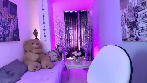 Nina online show from July 7, 11:57 am