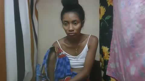 ninaeaa online show from December 17, 7:12 am