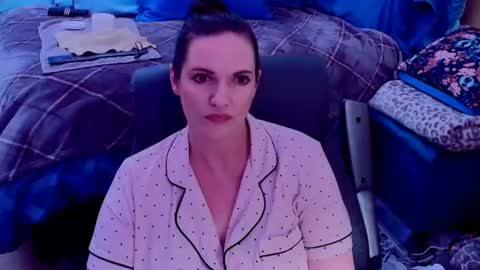 Nina Jaymes online show from July 20, 9:15 pm