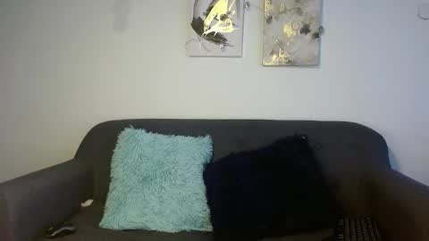 Ninakitdman online show from October 15, 1:46 pm