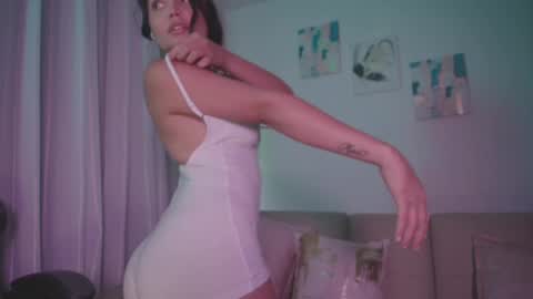 Snapshot of ninamichelle_ chatting on March 5, 2:36 am Nina online show from March 5, 2:36 am